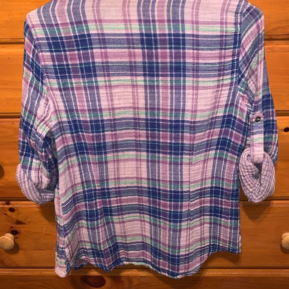 🔥 3/$20 Flannel Style Button Down Top - Picture 2 of 3